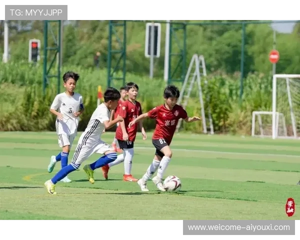 中超俱乐部校园合作项目推动足球教育进入课堂