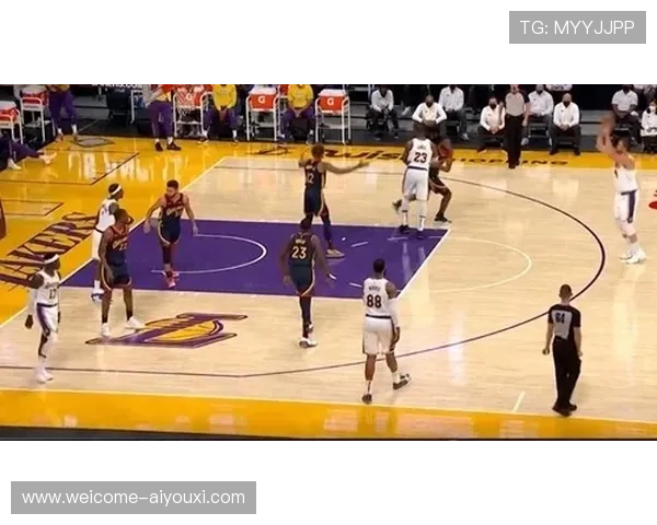 恩比德吸引夹击分球,空位稳稳命中,恩比德实战测评 恩比德吸引夹击分球,空位稳稳命中,恩比德实战测评